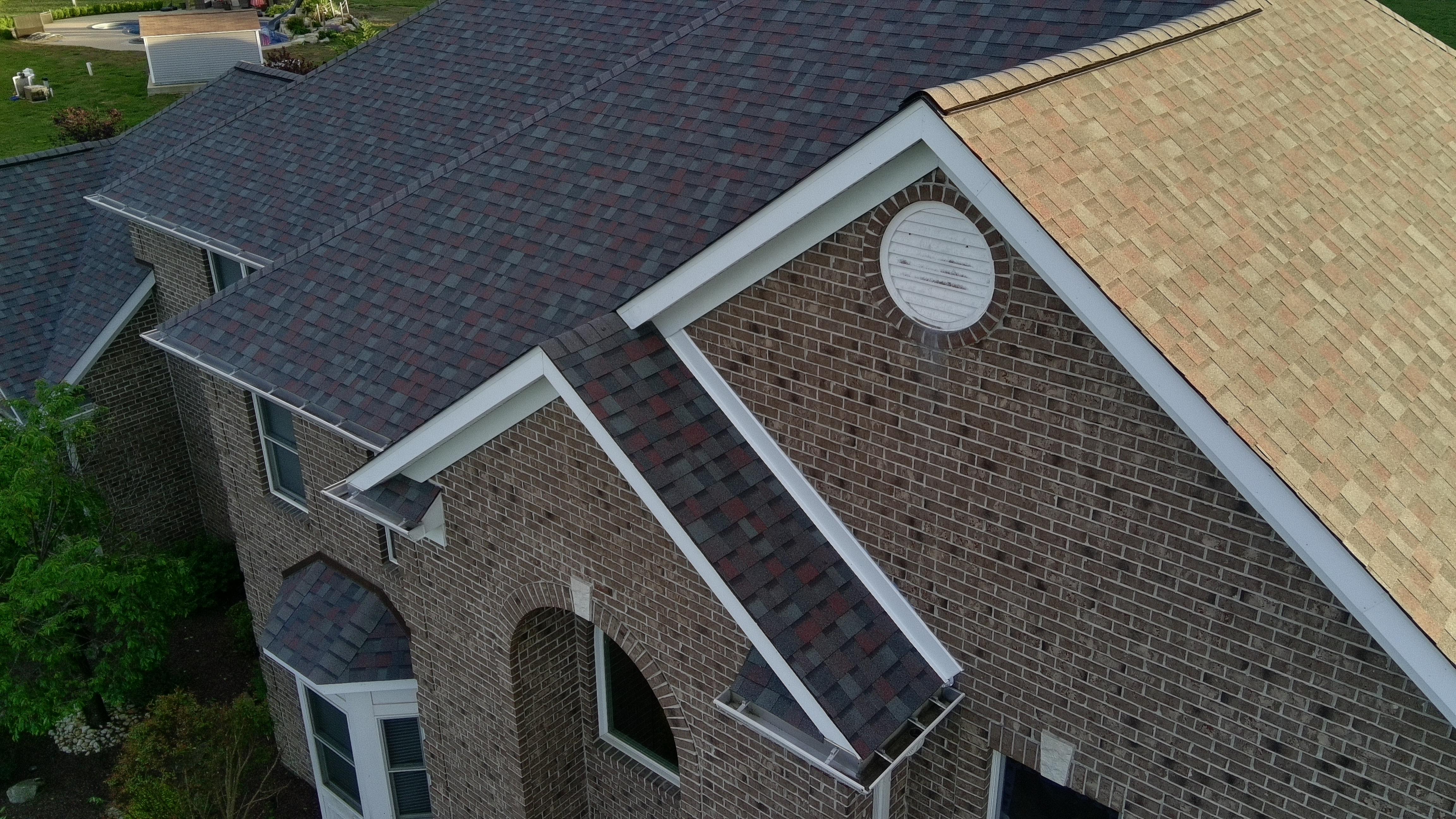 House, roof, twin flames contracting